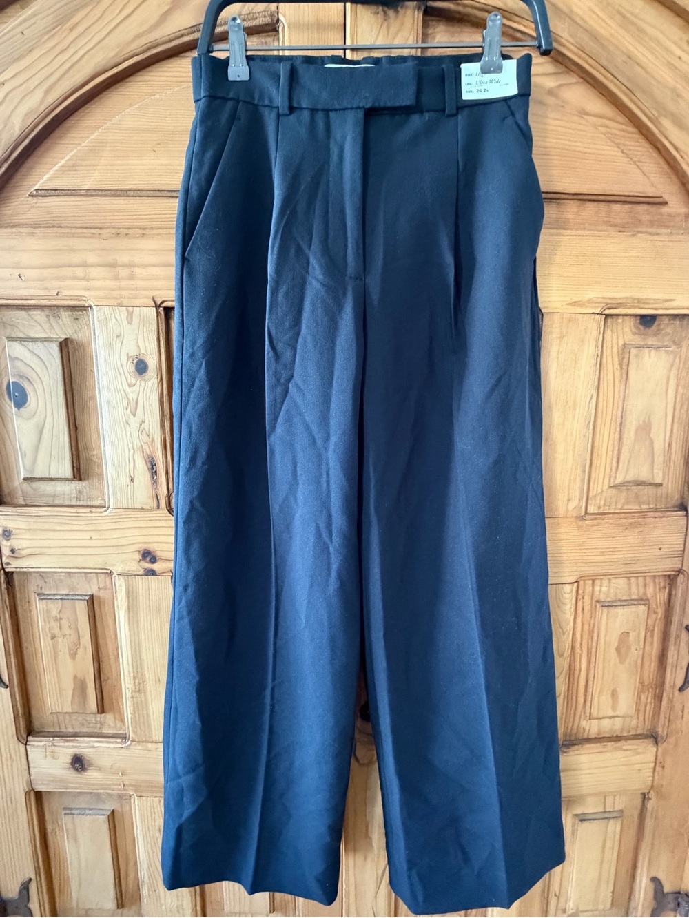 Abercrombie & Fitch High Rise,Ultra Wide Leg, size 26/2 S Black Trouser NWT